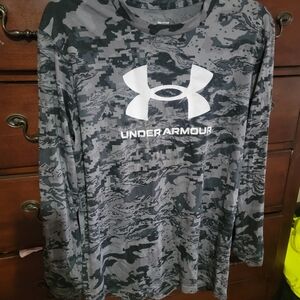 Under Armour Men's Long Sleeve Camouflage Shirt - Black and Gray